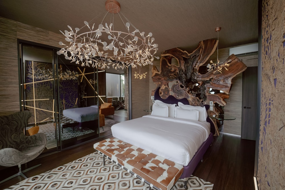 Sky, Penthouse, King Bed, Private Pool