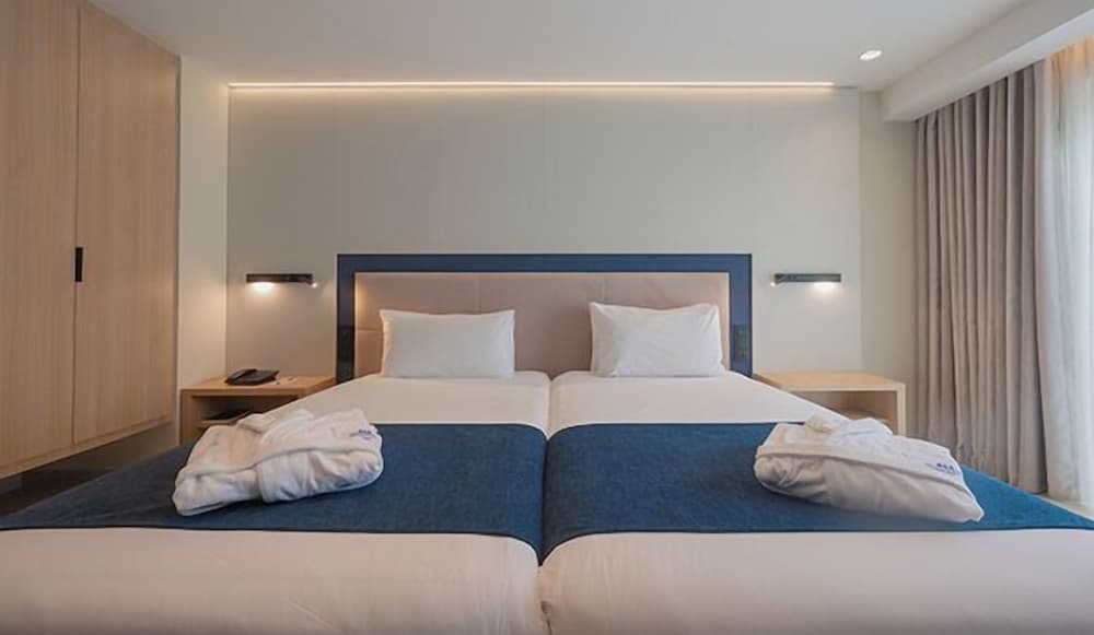 Room, Double or Twin Bed, Balcony