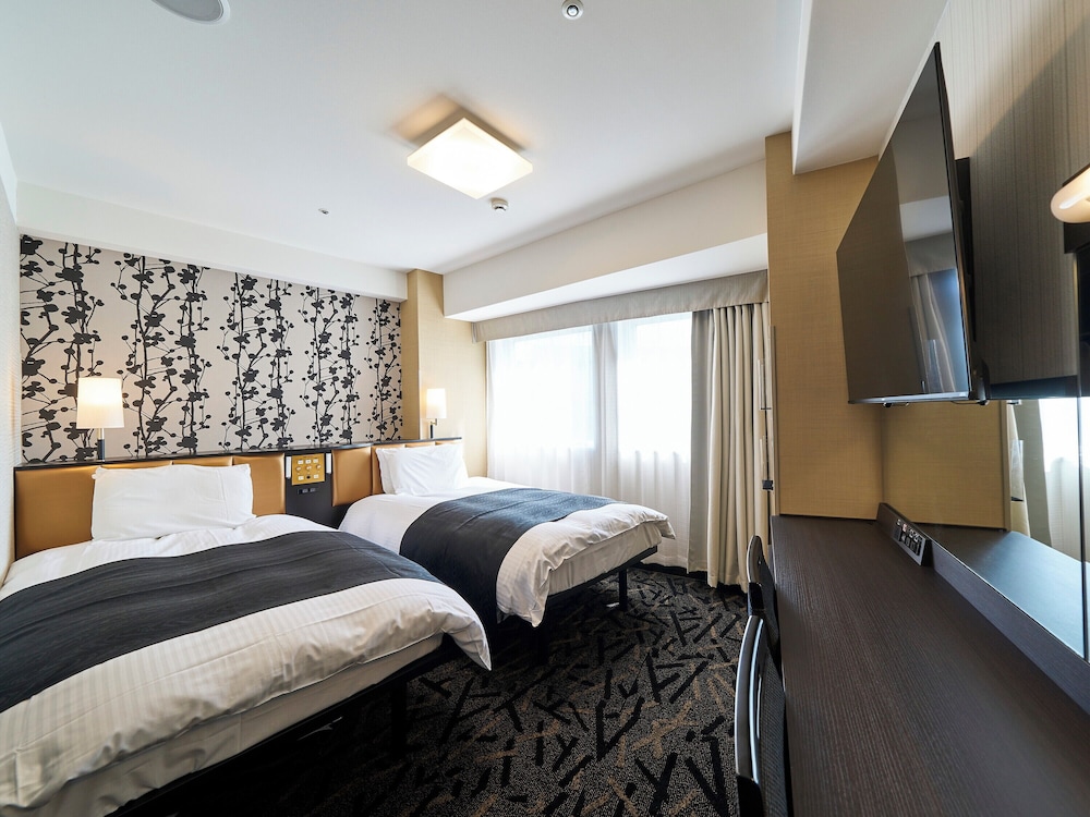 DELUXE, TWIN BEDS