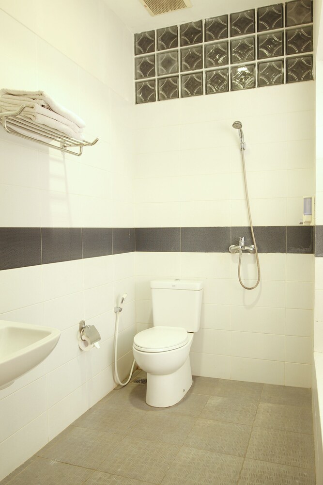 Asoka Hotel 24/48