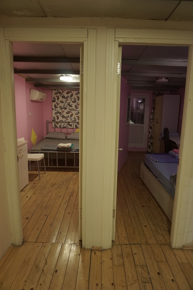 Chilloutlya Hostel&Bar 17/46