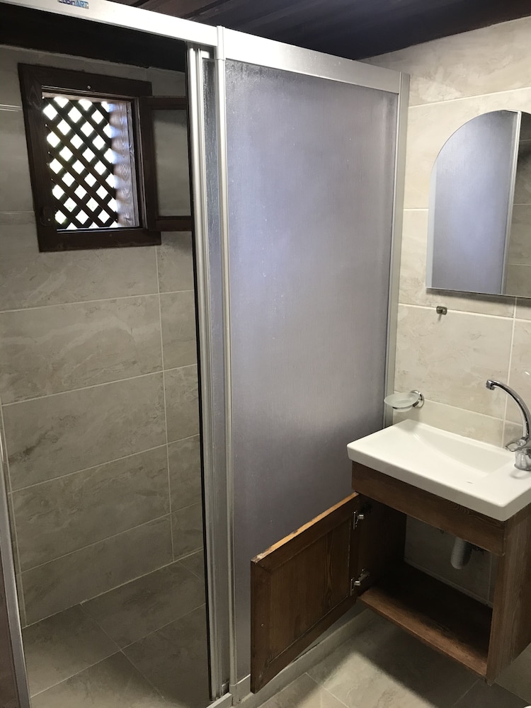 Safranbolu Camlica Konagi Carsi Evi 49/50