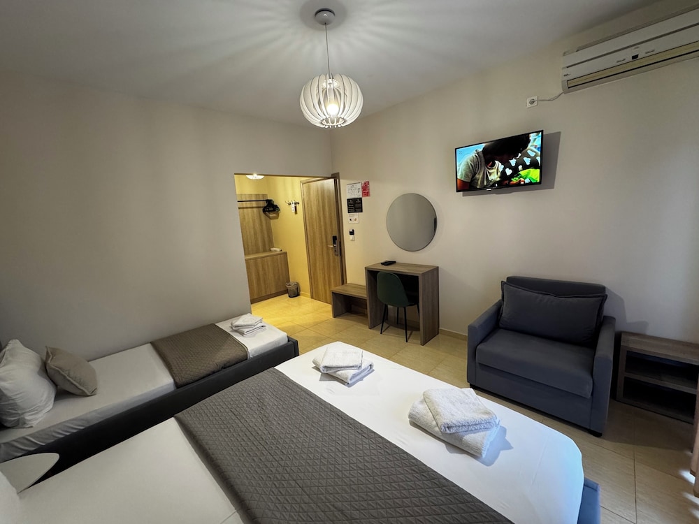HOTEL DRILONI 37/51