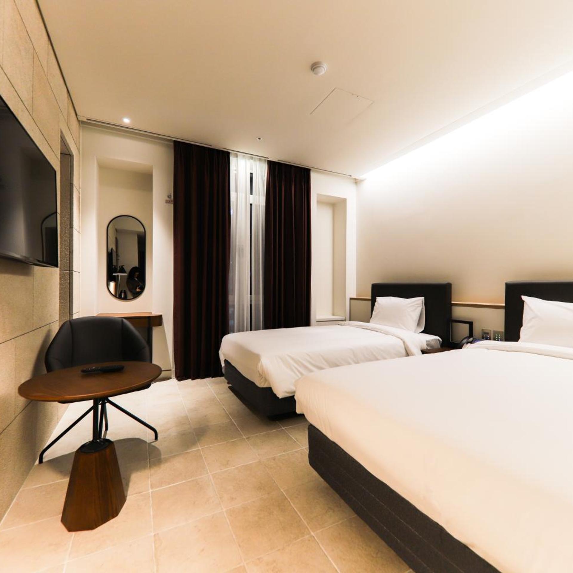 غرفة قياسية ثلاثية، Le Seoul Hotel 4/10