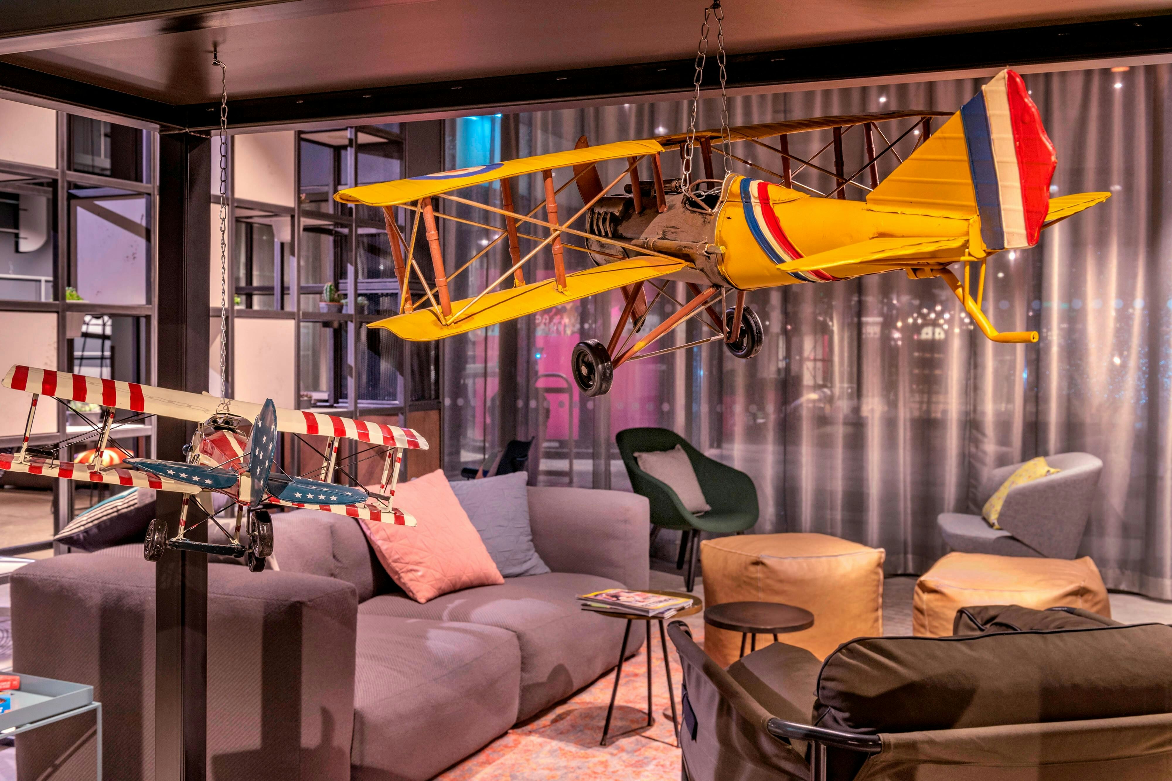 MOXY LONDON HEATHROW AIRPORT 23/39