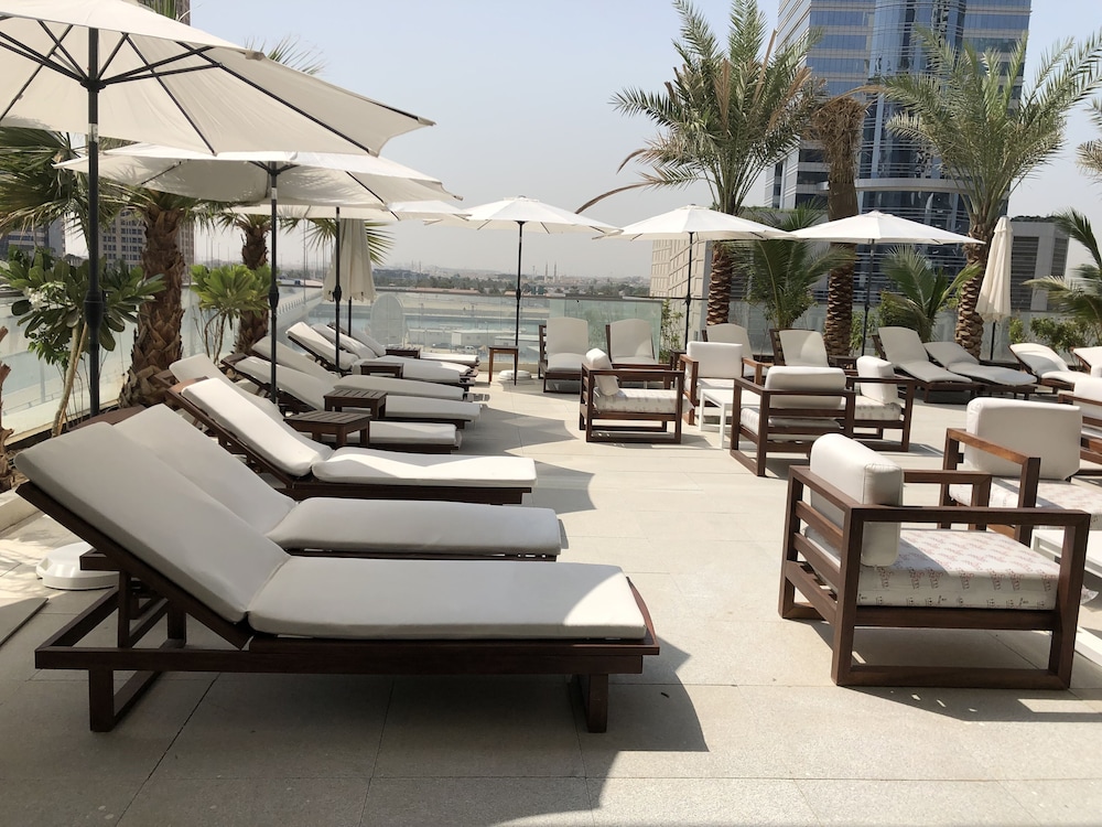 Park Regis Business Bay 46/49