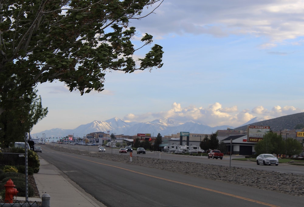 Super 8 by Wyndham Carson City/Lake Tahoe 4/28