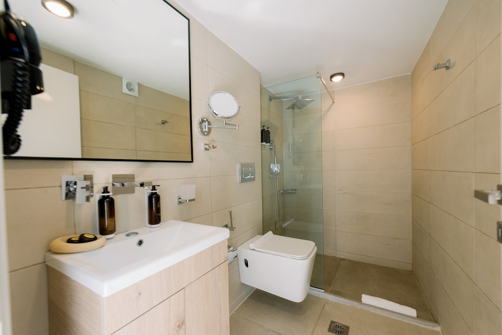 Villa, Queen Bed, Sofa, Ray Hotel Corfu 3/3
