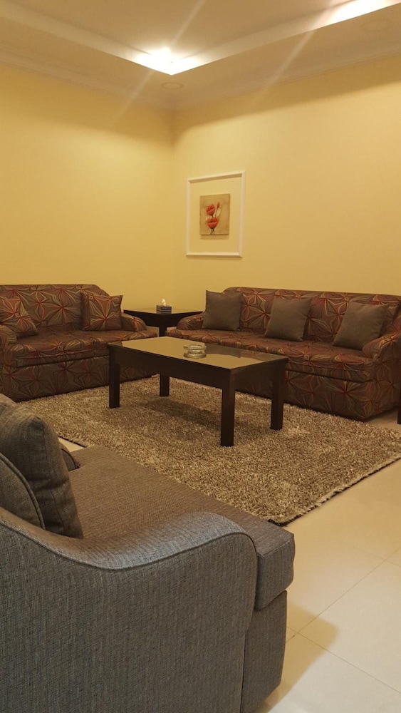 عروس الفيصلية للوحدات السكنية المفروشة(Aros Alfaisaliah Furnished Units) 55/73