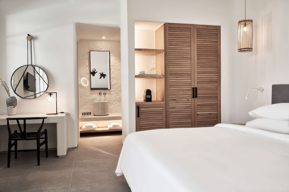 Radisson Blu Euphoria Resort 30/75
