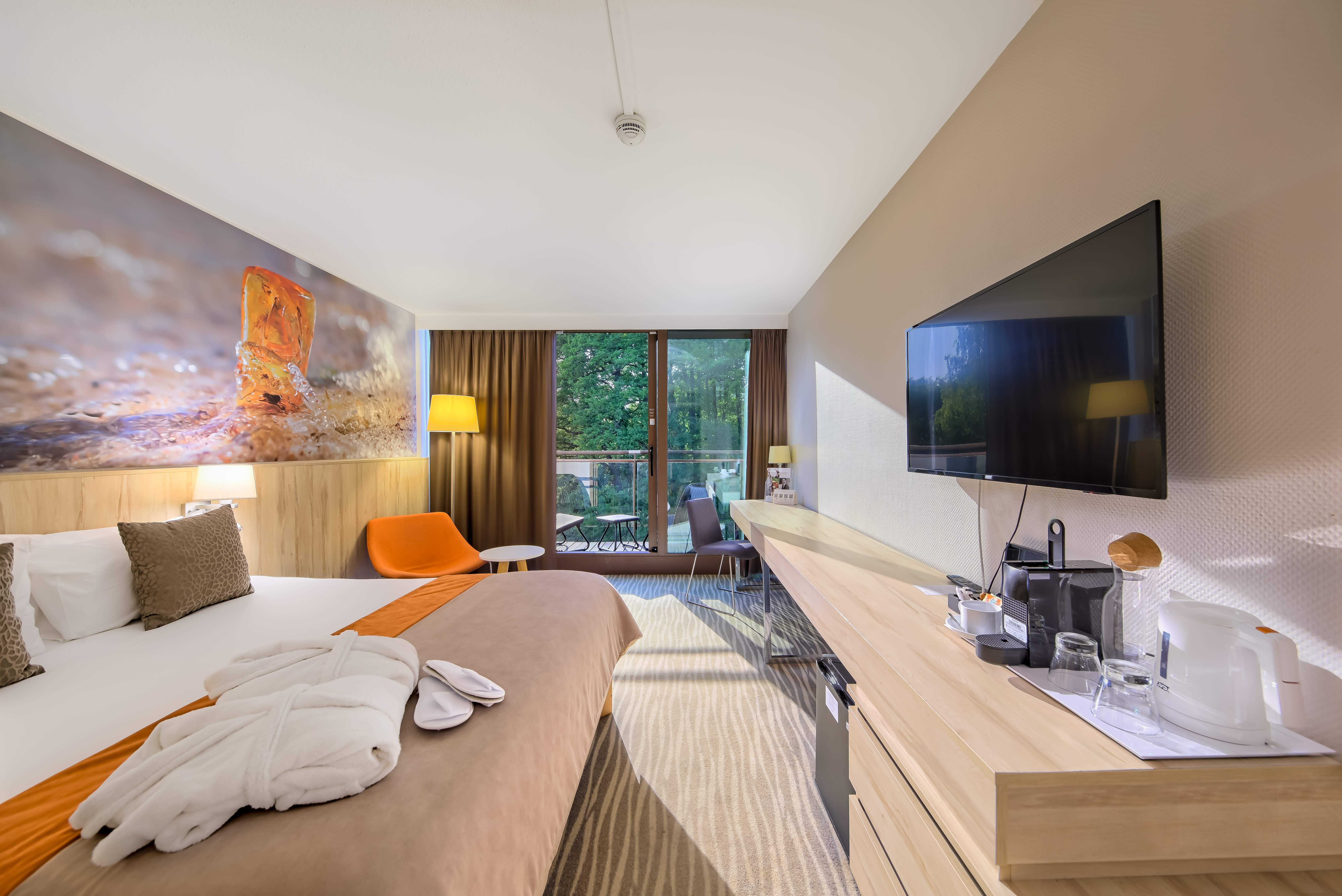 COMFORTABLE, PRIVILEGE, DOUBLE BED