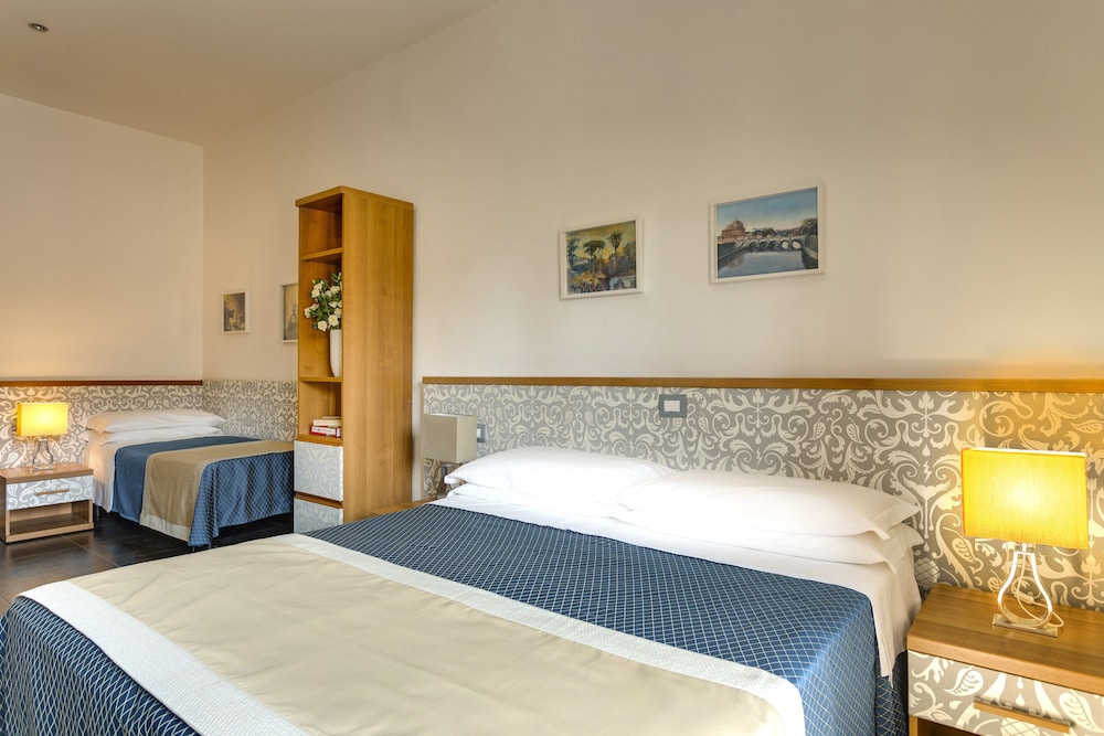 Hotel Marcantonio Rome 10/62