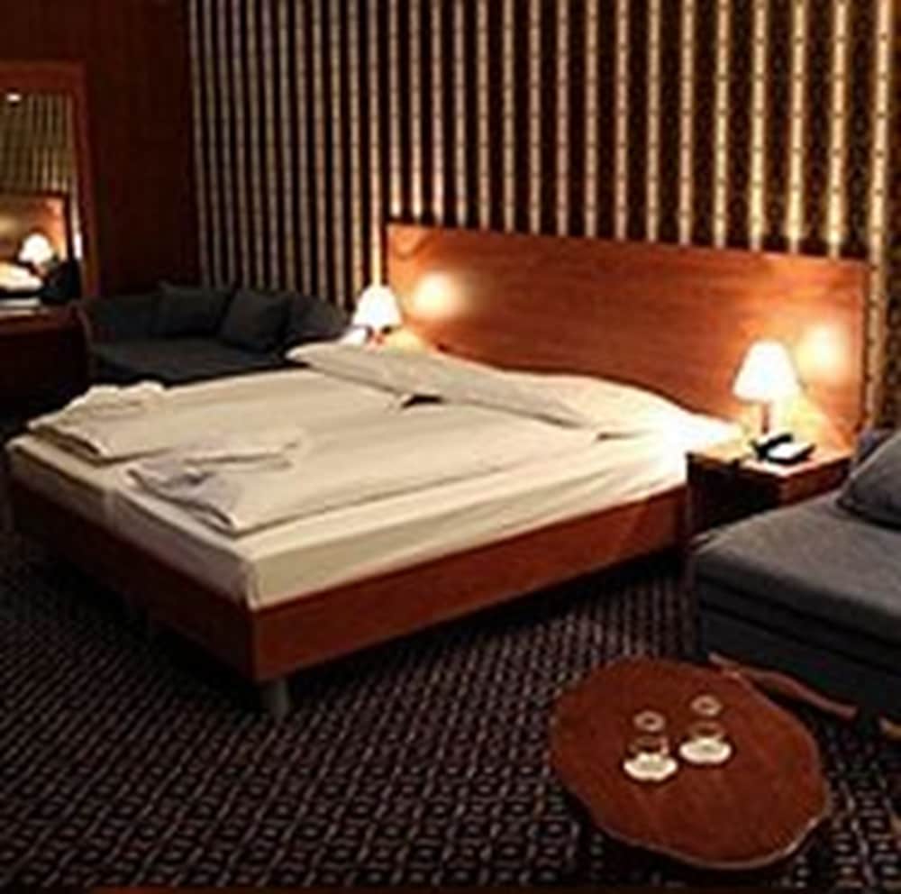 City Hotel Am Kurfuerstendamm 16/33