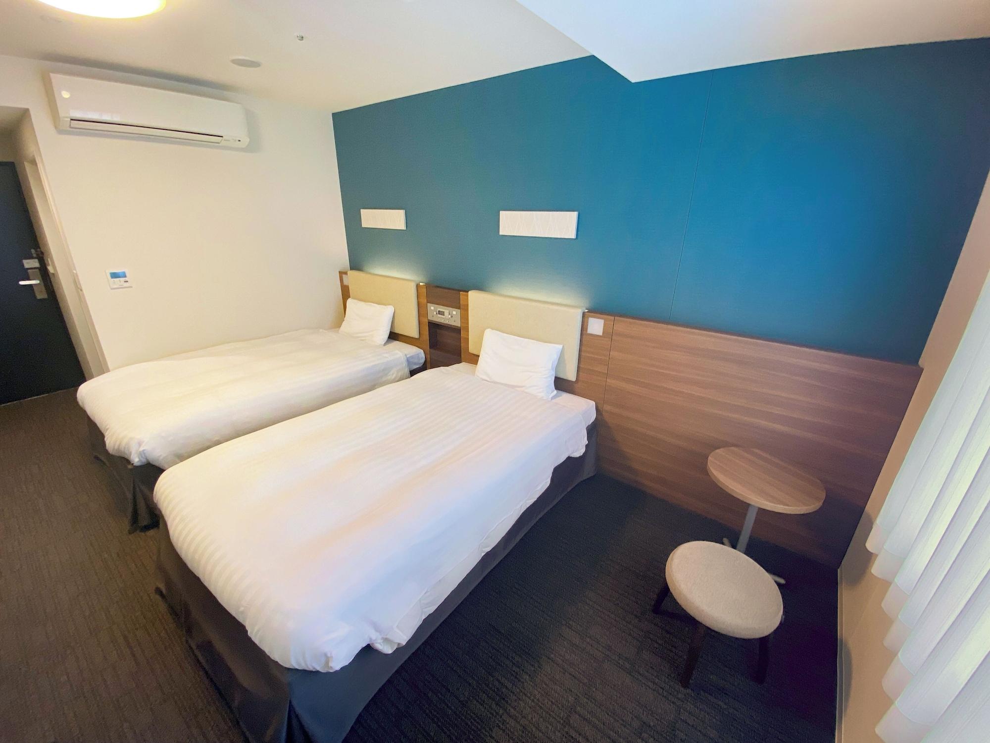 Room, Multiple Beds