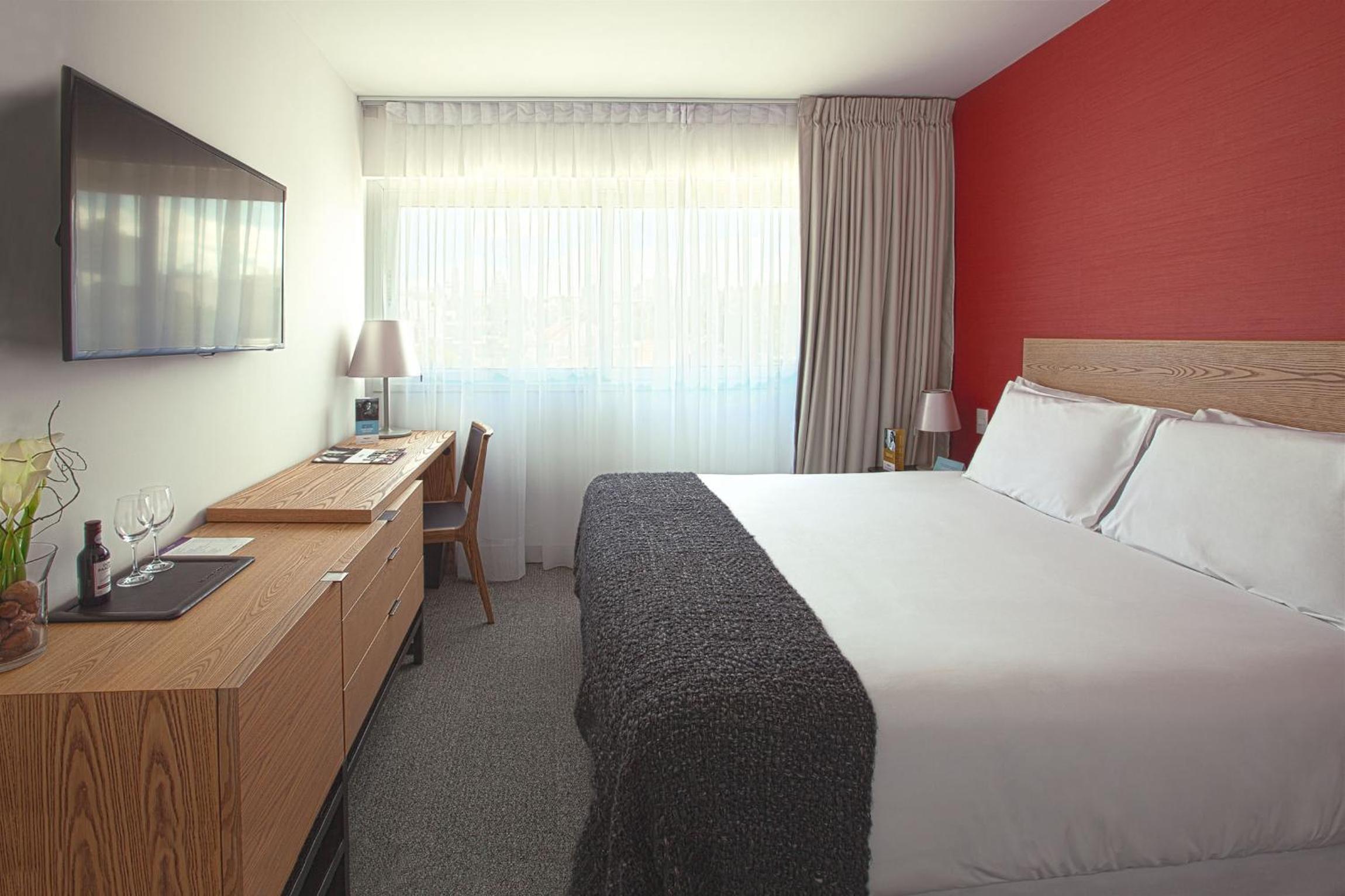 Standard, King Bed, Queen Bed