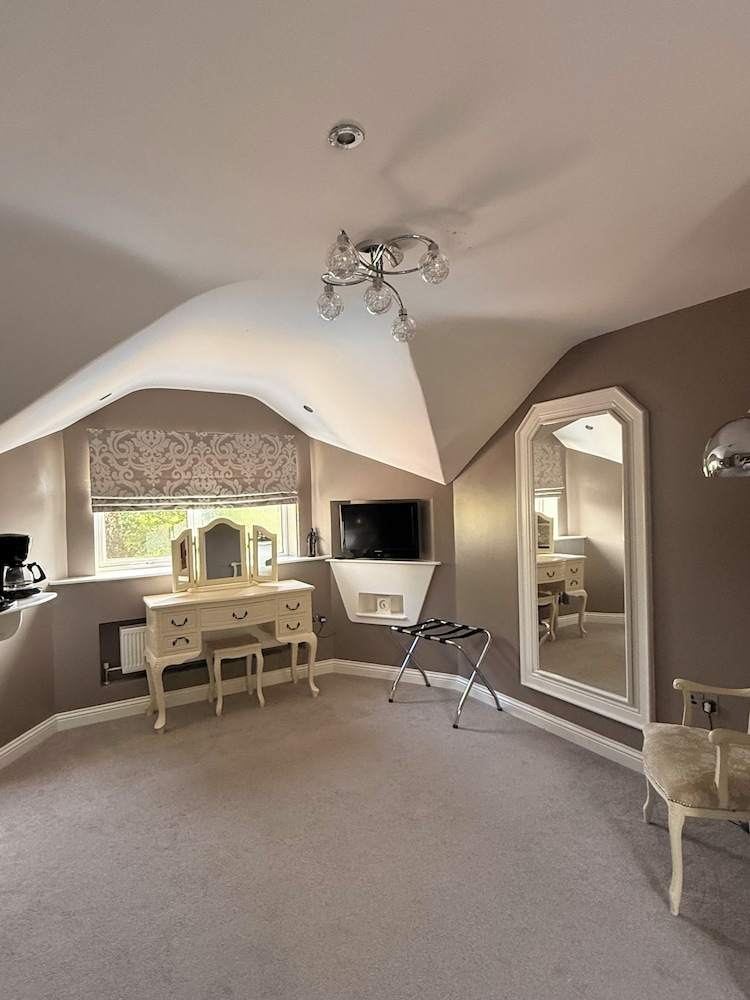 Causeway Lodge 24/50