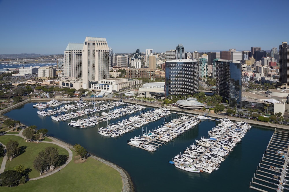 Manchester Grand Hyatt San Diego 65/70