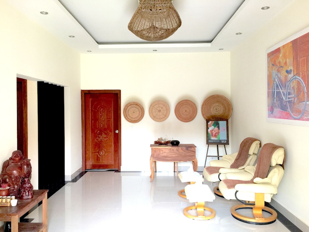 River Bay Villa 9/67