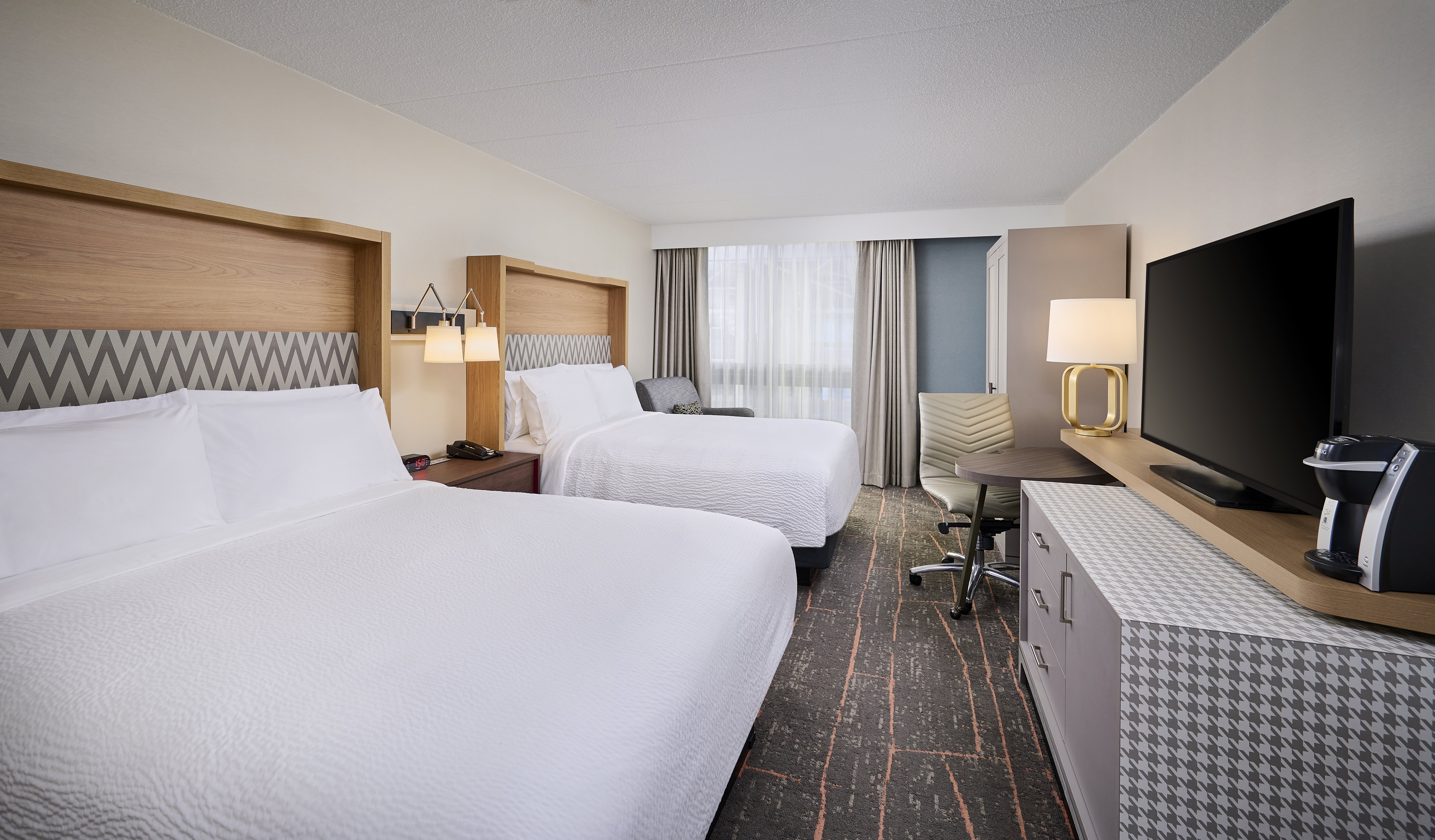 Holiday Inn Burlington Hotel And Conference Centre 23/76