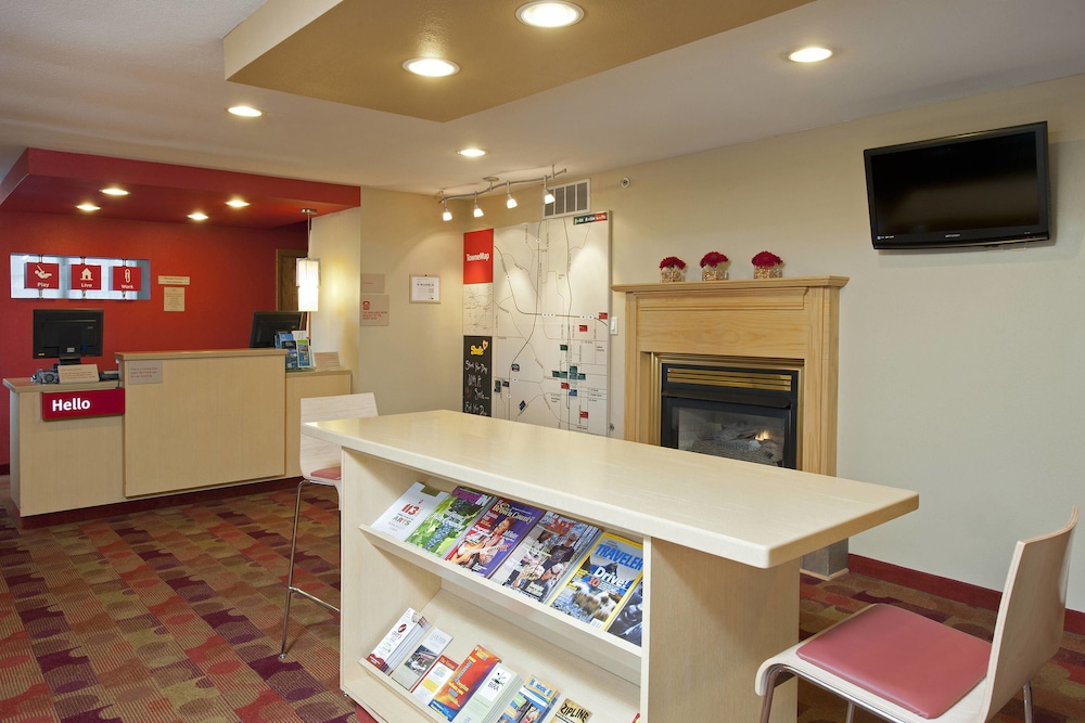MainStay Suites Bloomington near University 2/42