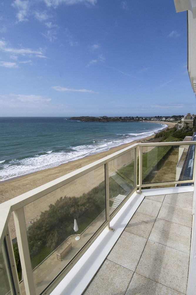 RESIDENCE REINE MARINE 66/71