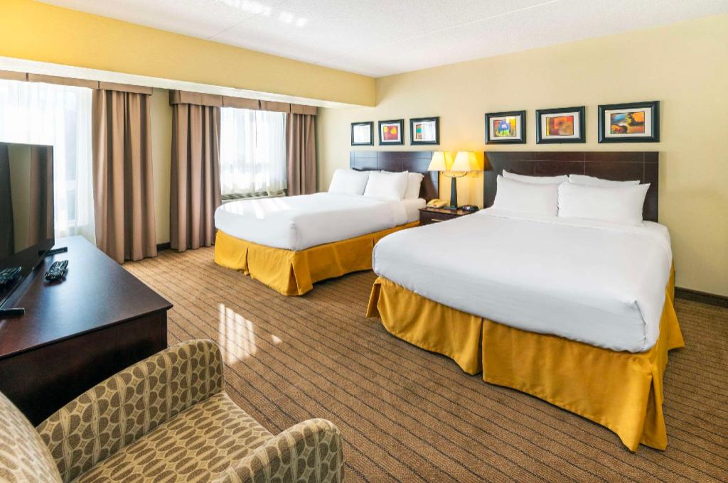 Upgrade, Suite, 2 Queen Beds