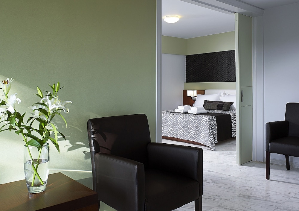 Eleftheria Hotel 30/42