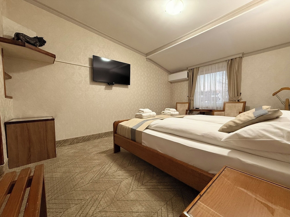 STANDARD, DOUBLE BED