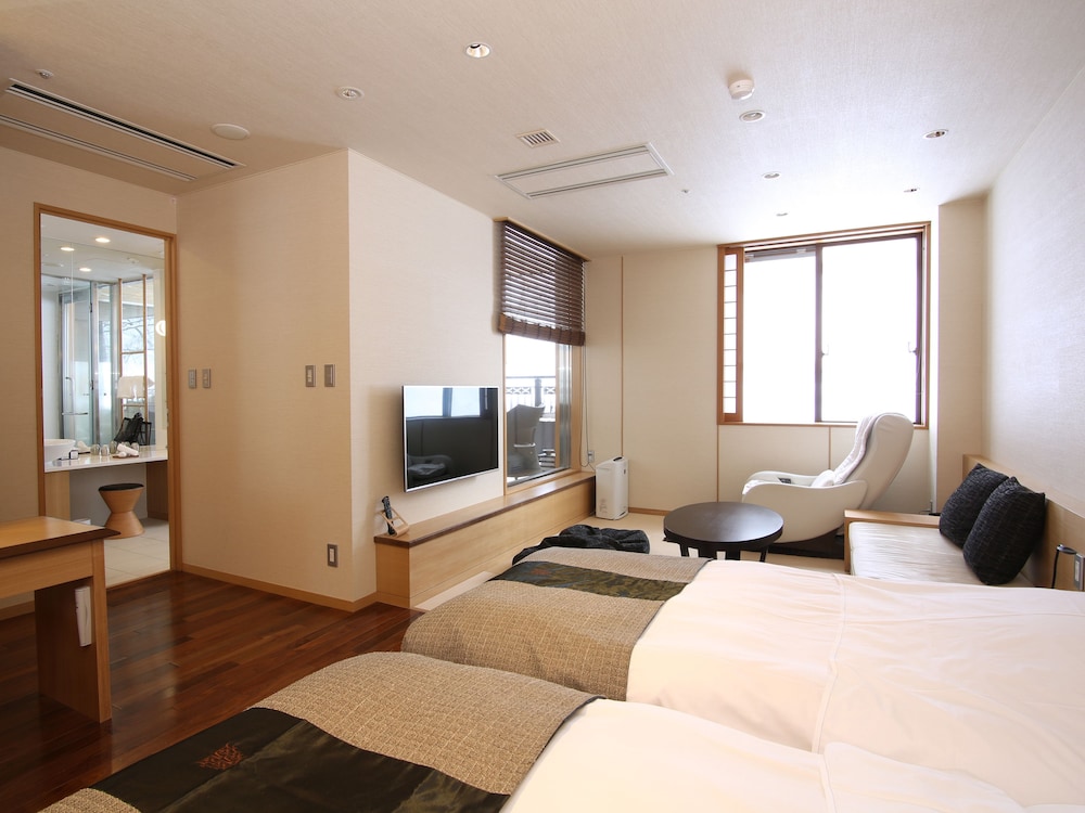 Niseko Konbu Onsen Tsuruga Besso Moku No Sho 17/70