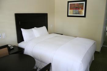 Raincross Hotel Riverside 9/23