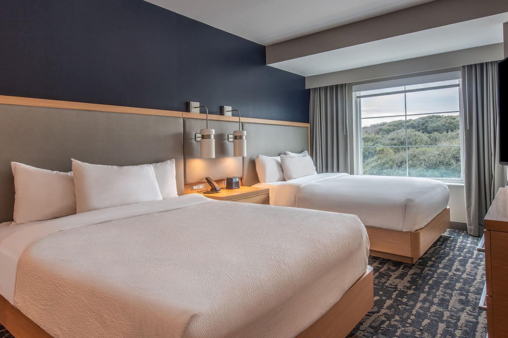 1 Bedroom, Island, Suite, with View, Balcony