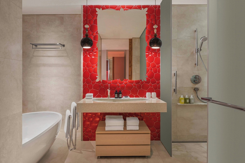 King Bed, Plunge Pool, Terrace، W Singapore Sentosa Cove 4/4