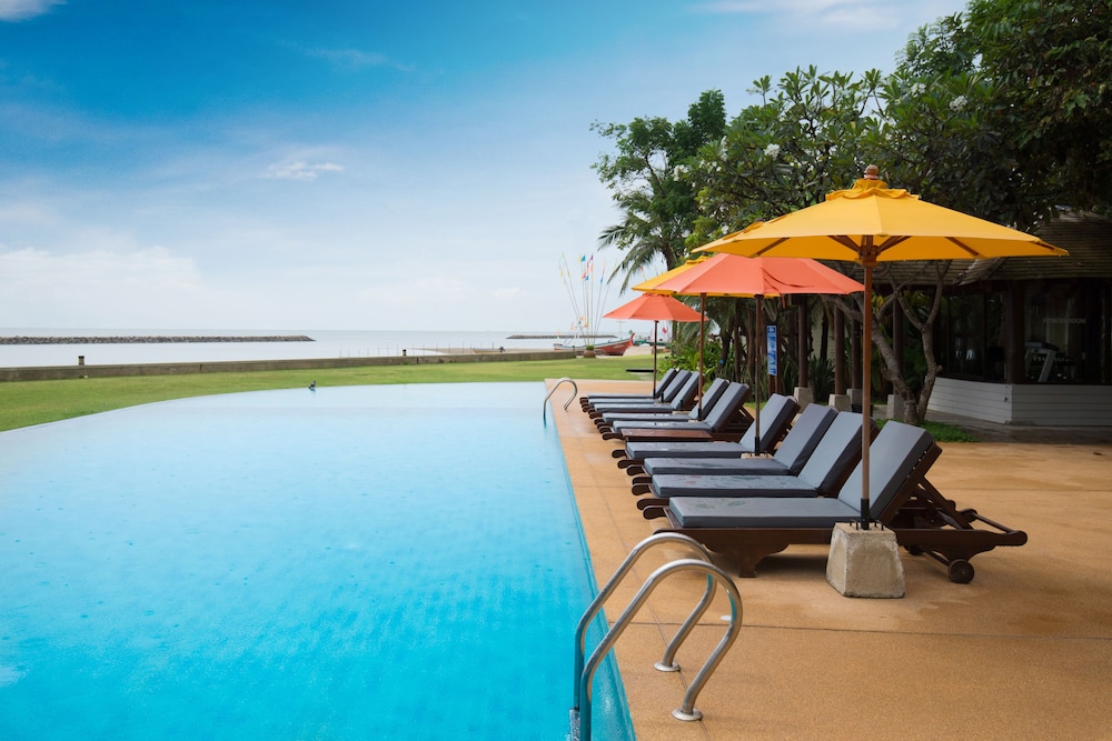 FISHERMANS VILLAGE RESORT 20/32