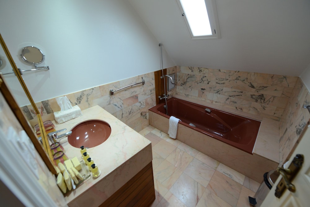 Chateau Hotel le Boisniard 6/50