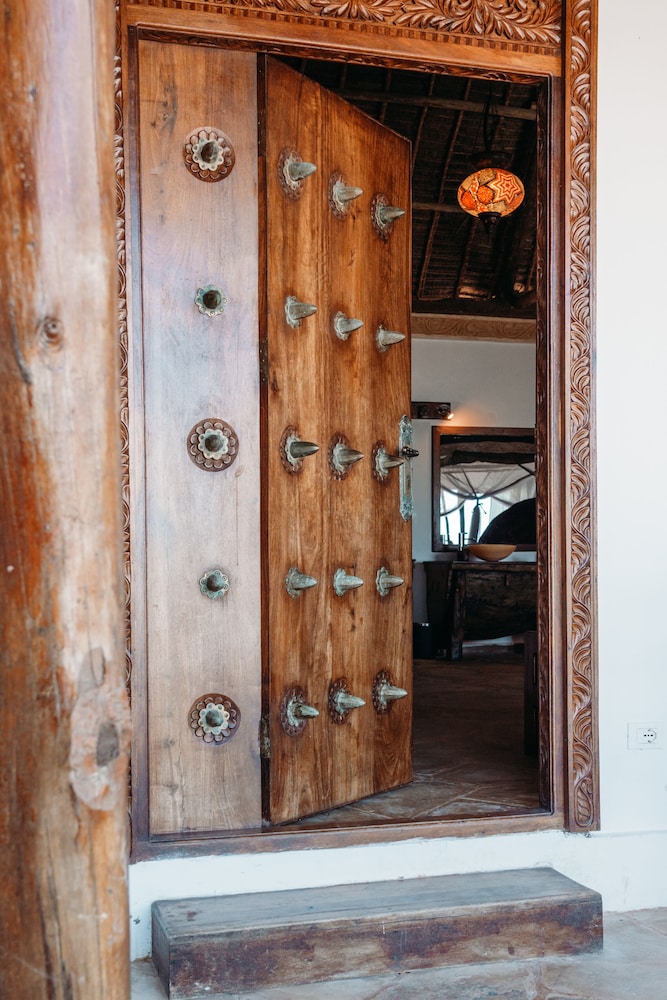 The Island Pongwe Lodge 2/59