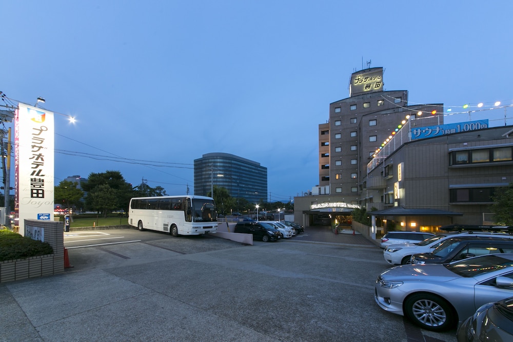 Plaza Hotel Toyota 43/49