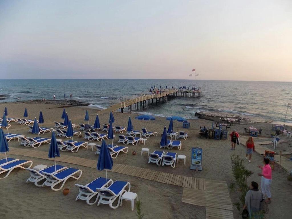 Semt Luna Beach Hotel 39/45