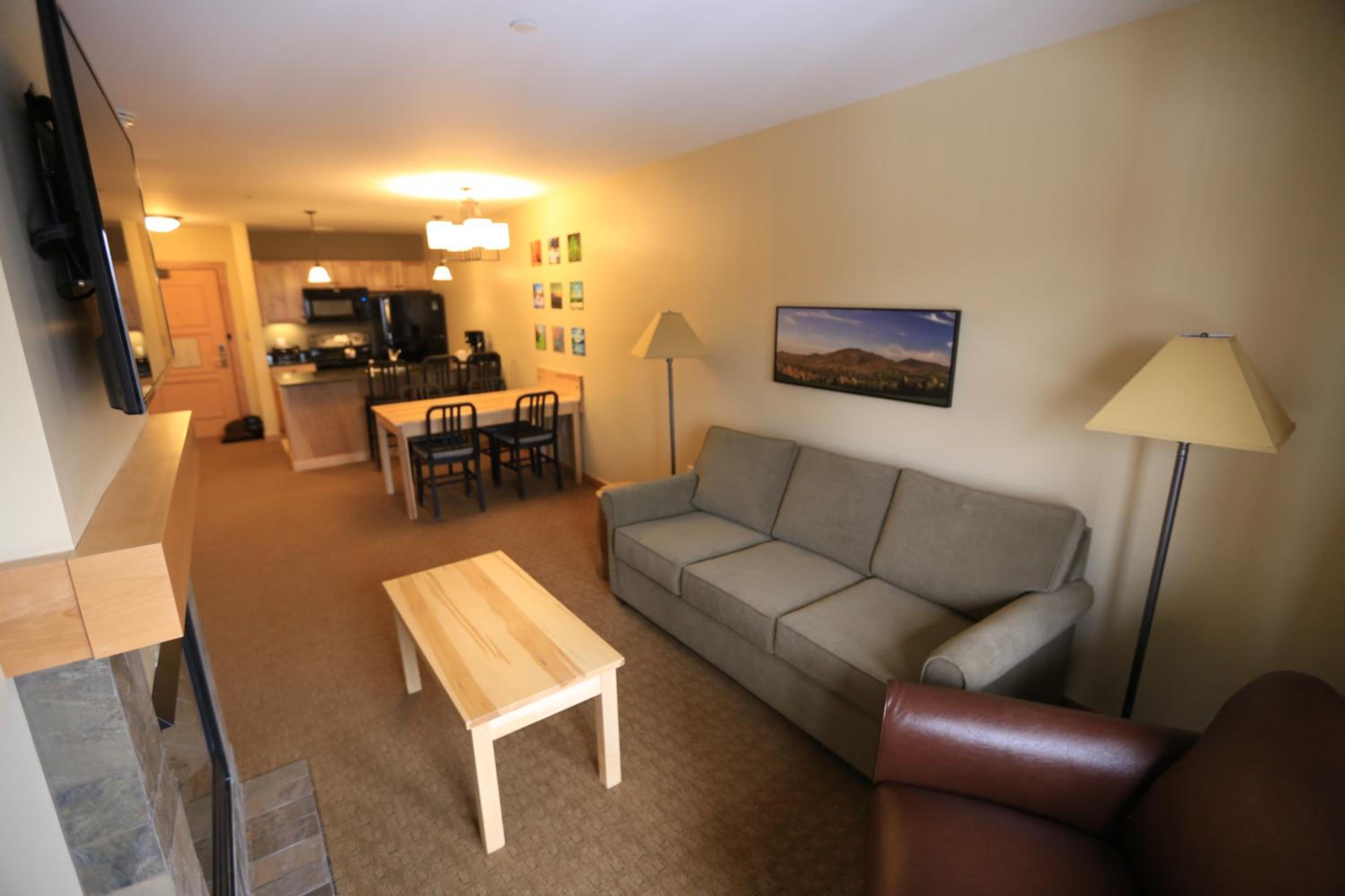 Burke Mountain Hotel and Conference Center 22/50