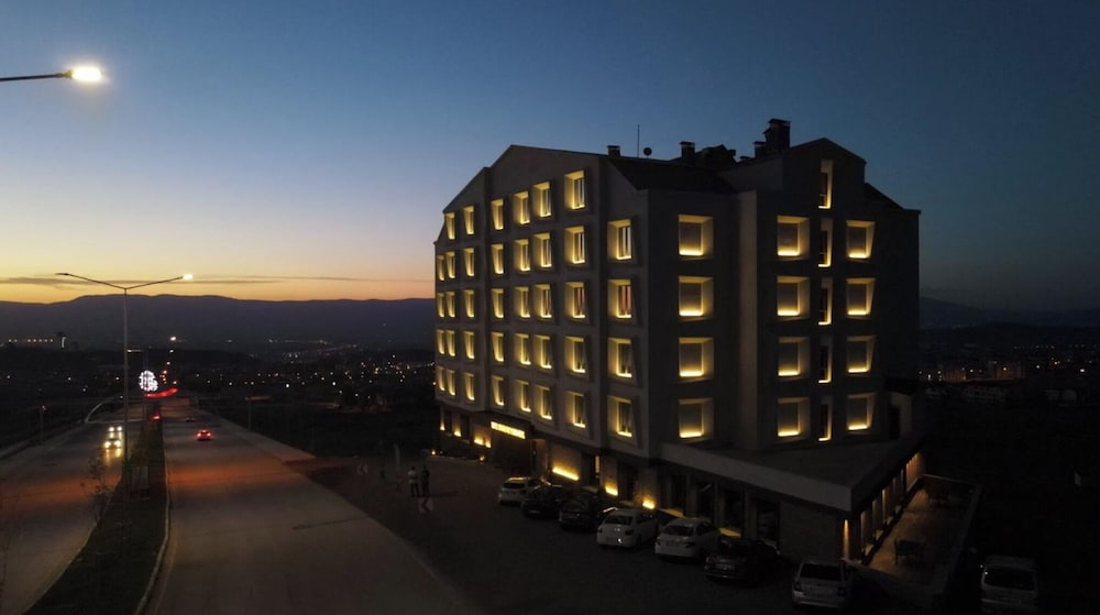 The Erzurum Hotel 3/50