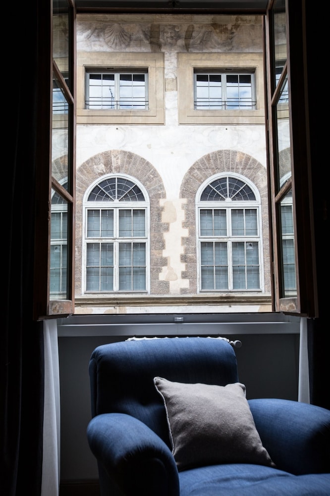 Soprarno Suites 32/38