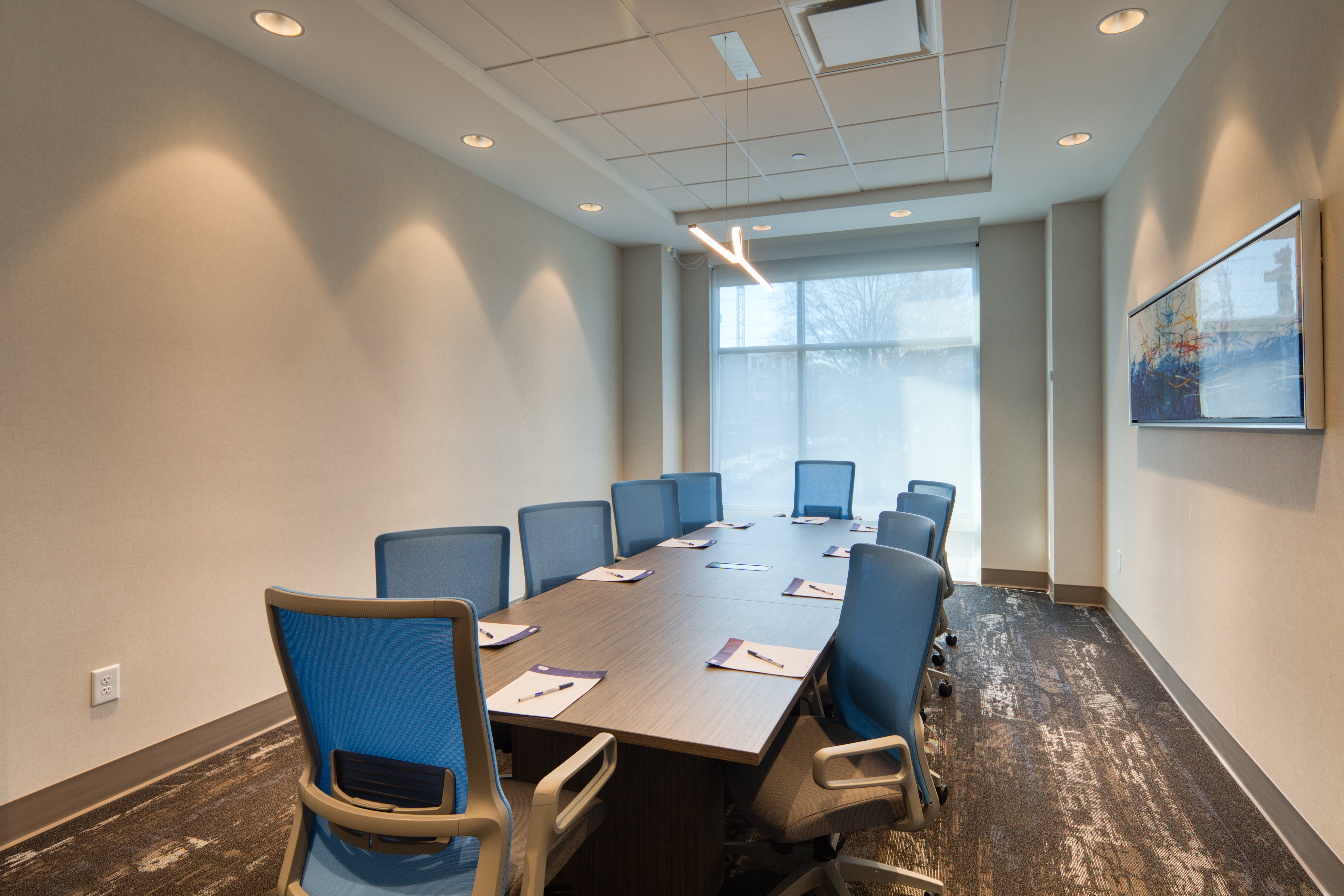 Holiday Inn Express & Suites Charlotte - South End 65/73