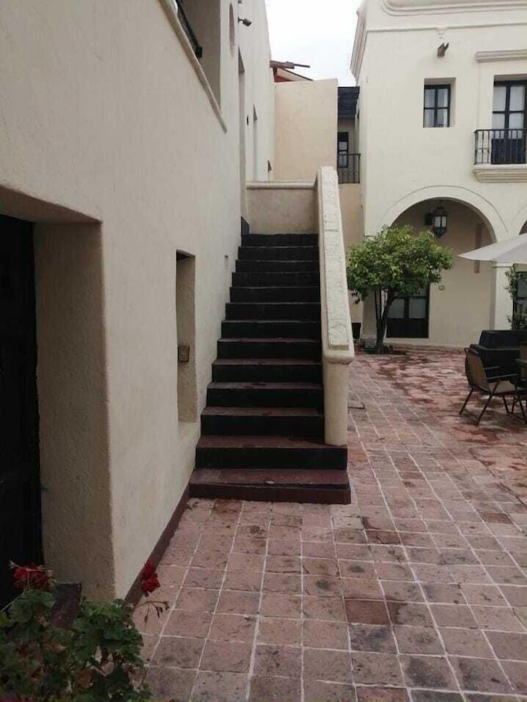 Meson de La Merced Hotel And Suites 35/38
