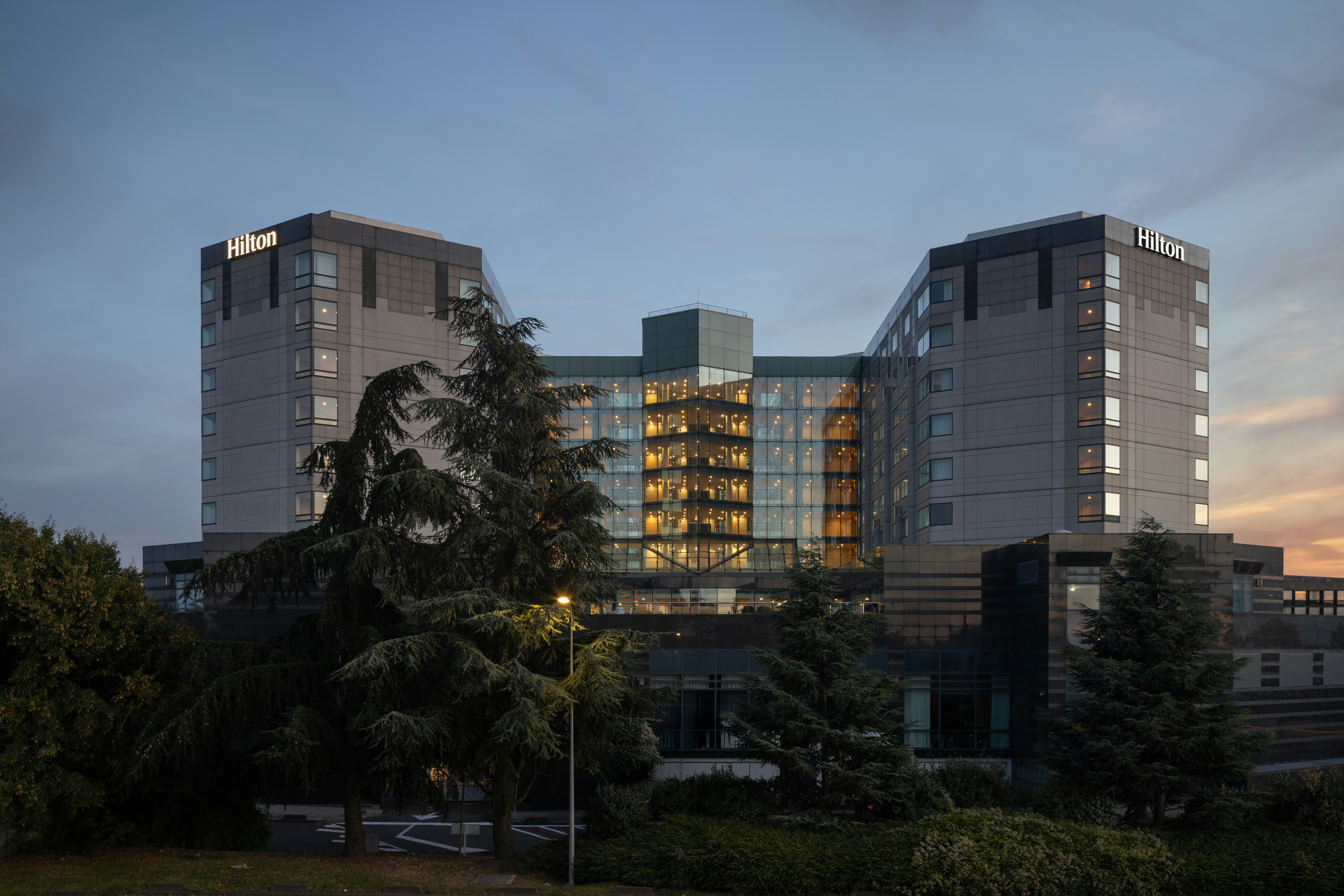 Hilton Paris Charles De Gaulle Airport in PARIS