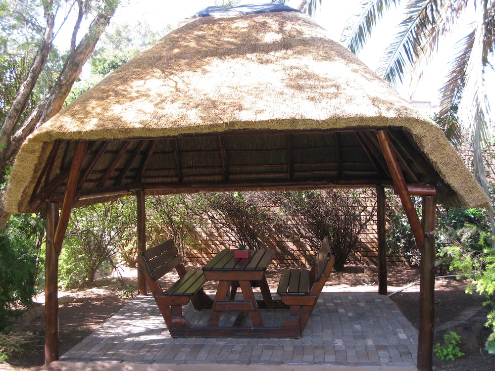 Aero Guest Lodge 4/68