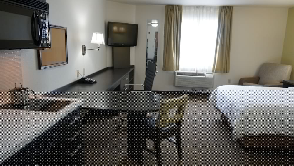 Candlewood Suites Tulsa 27/54