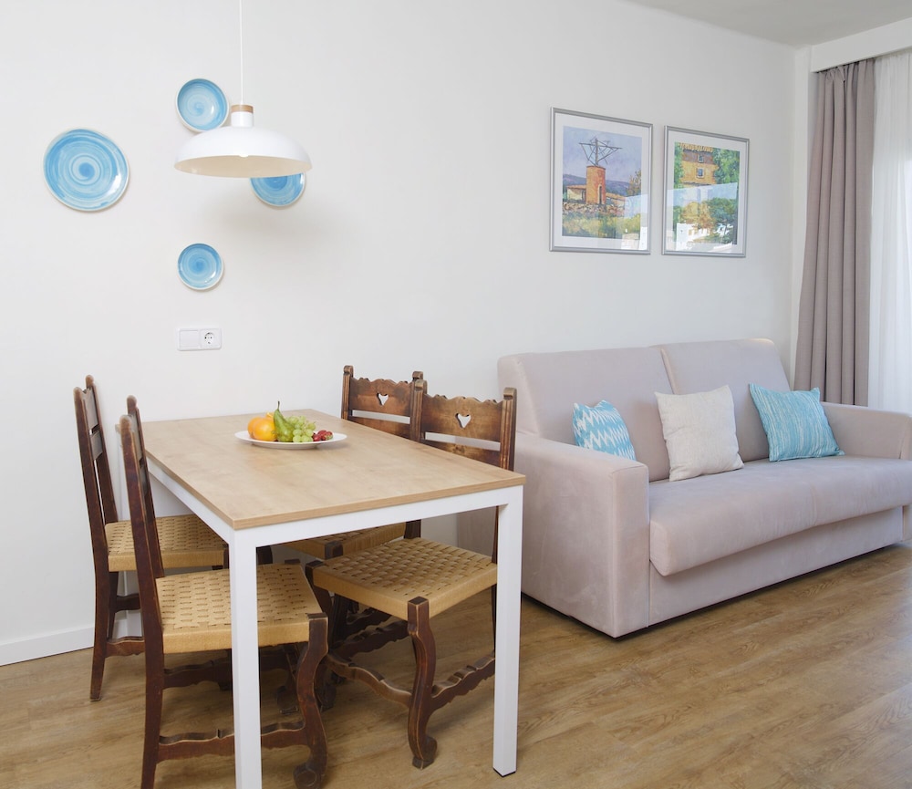 Hotel Apartamentos Cala Santanyi 44/70