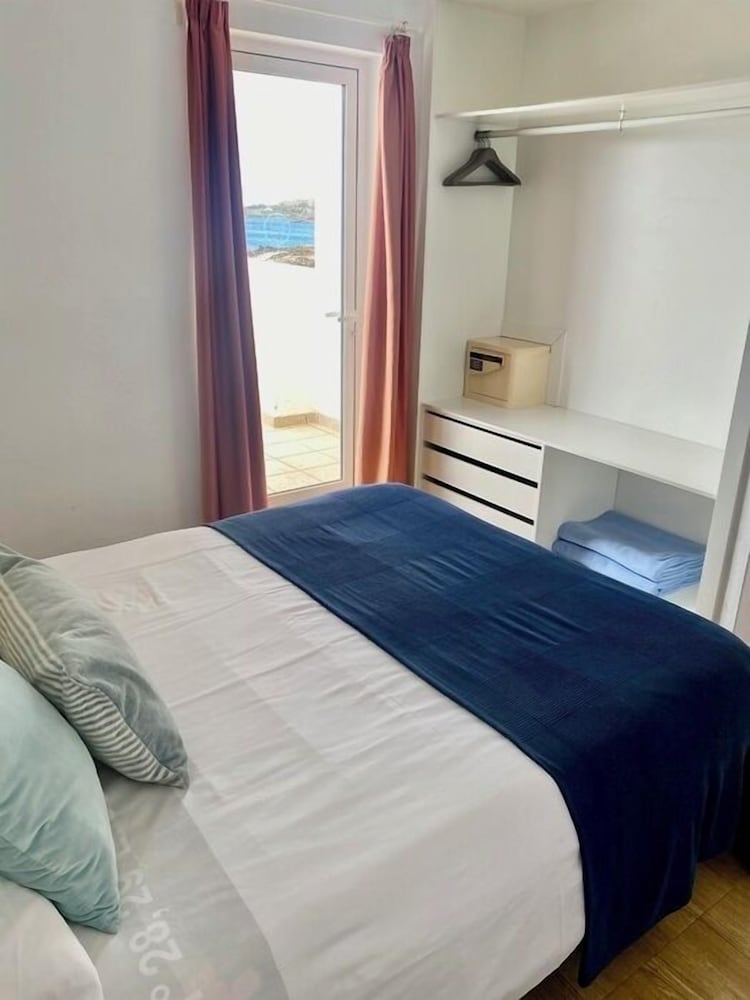 Neptuno Suites - Only Adults 14/50