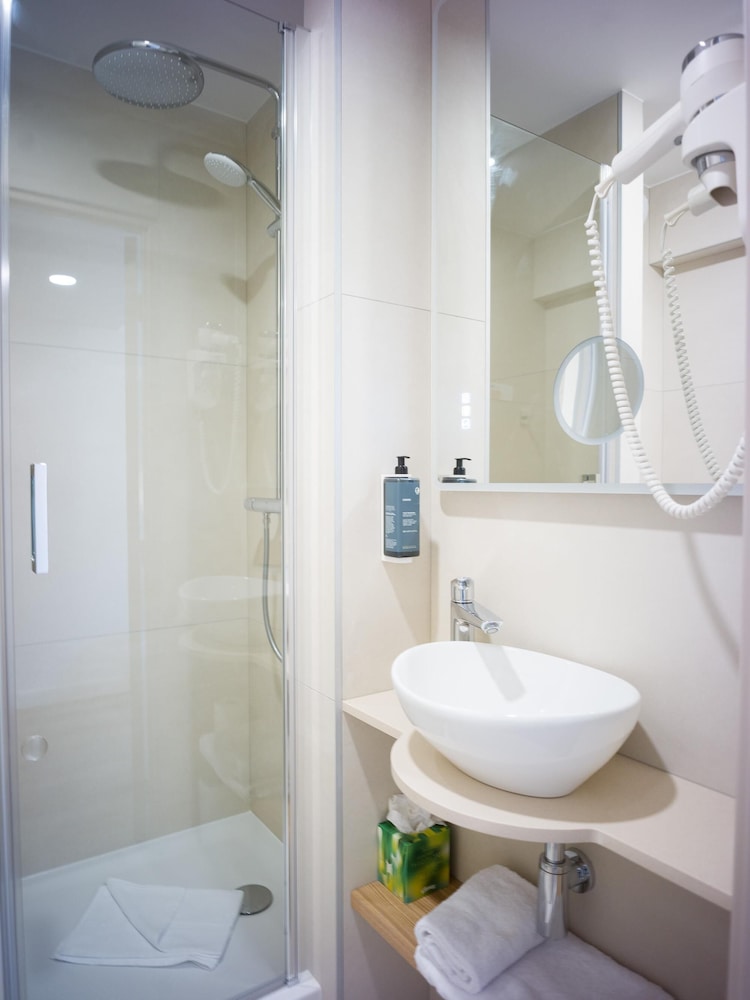 Akena City Paris Nord Saint Witz 50/50