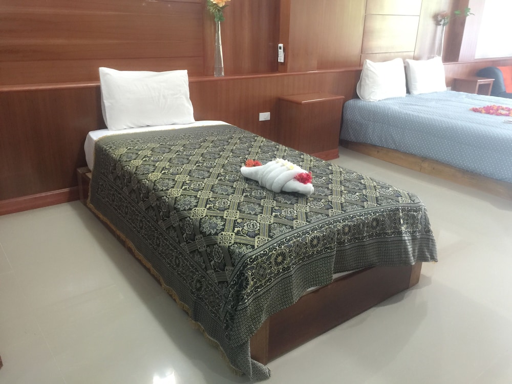 Poonsap Resort 32/62
