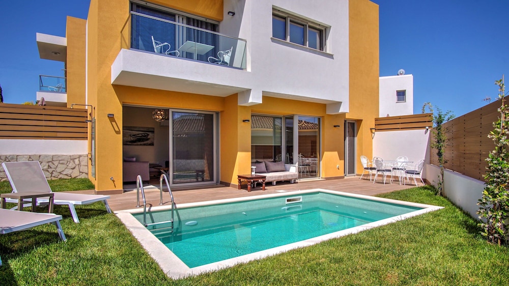 Tessera Boutique Hotel 72/75